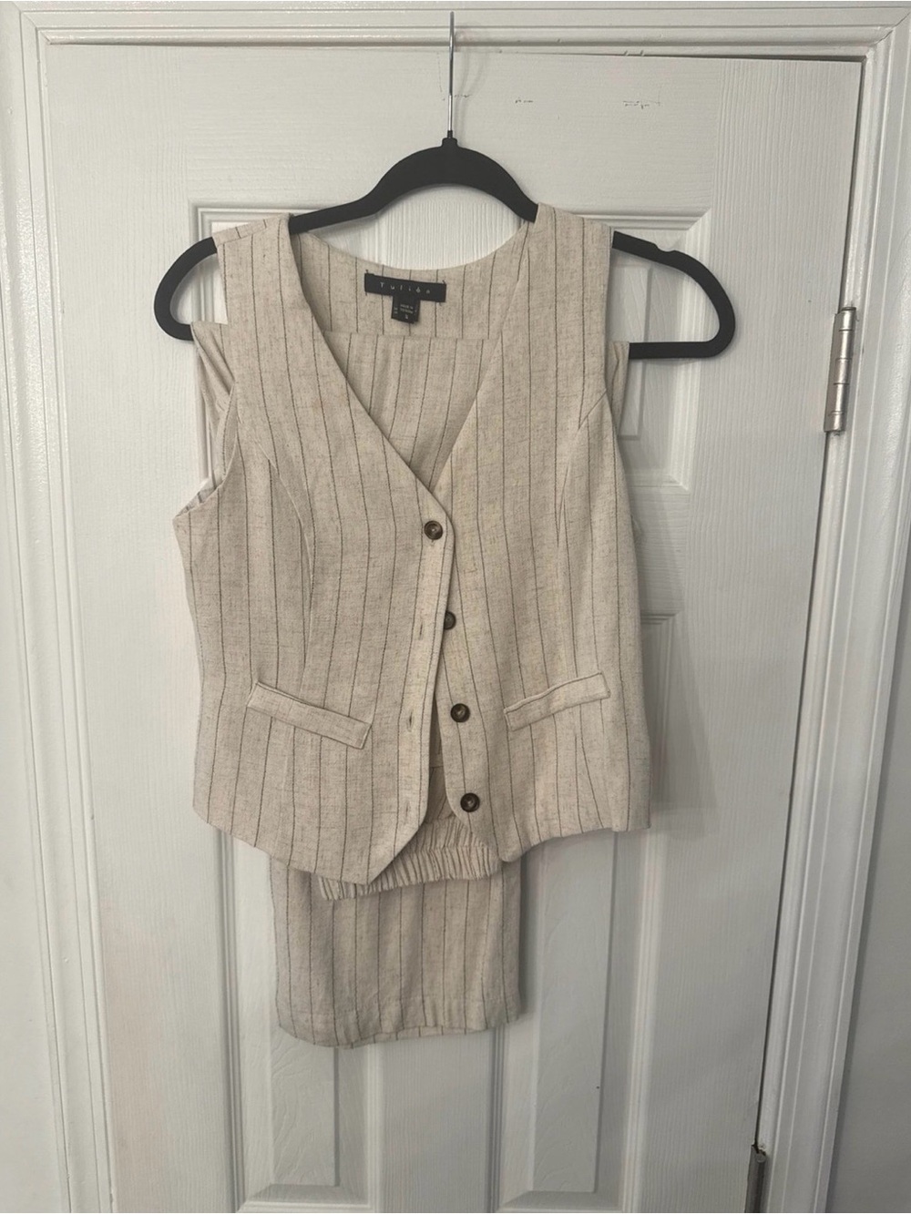 Linen Suit for woman, size S like new